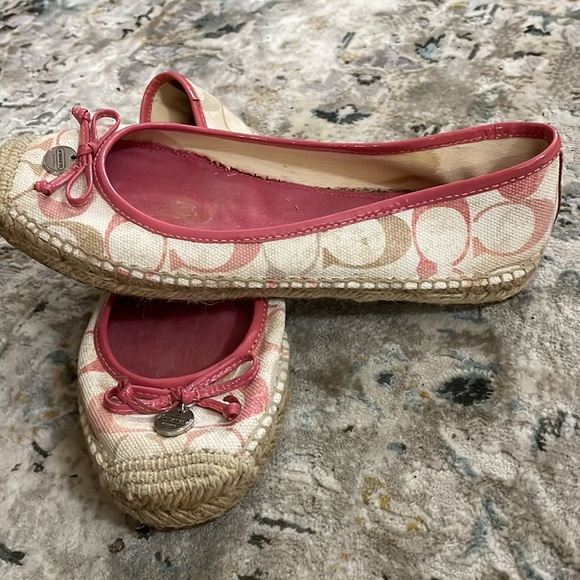 COACH Royce espadrilles ballet flats. Signature C’s. Pink and tan Women’s 6.5 - Picture 4 of 6